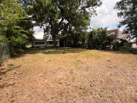 819 S 10th Street Waco TX 76706