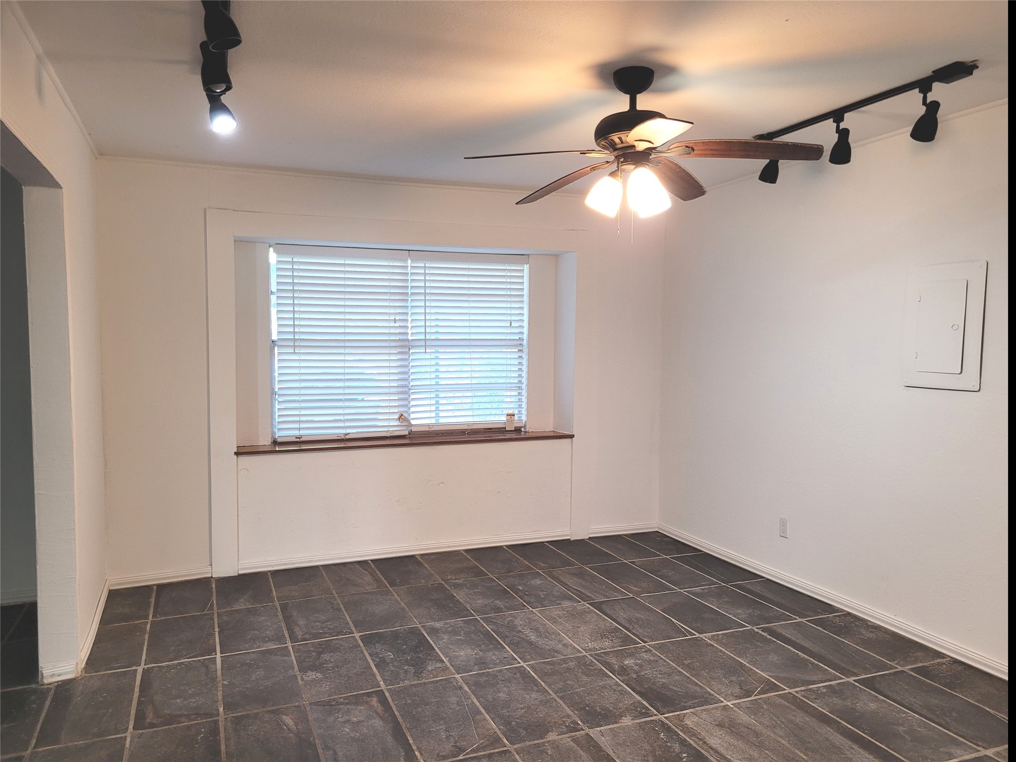 410 SW 22nd Paris TX 75460
