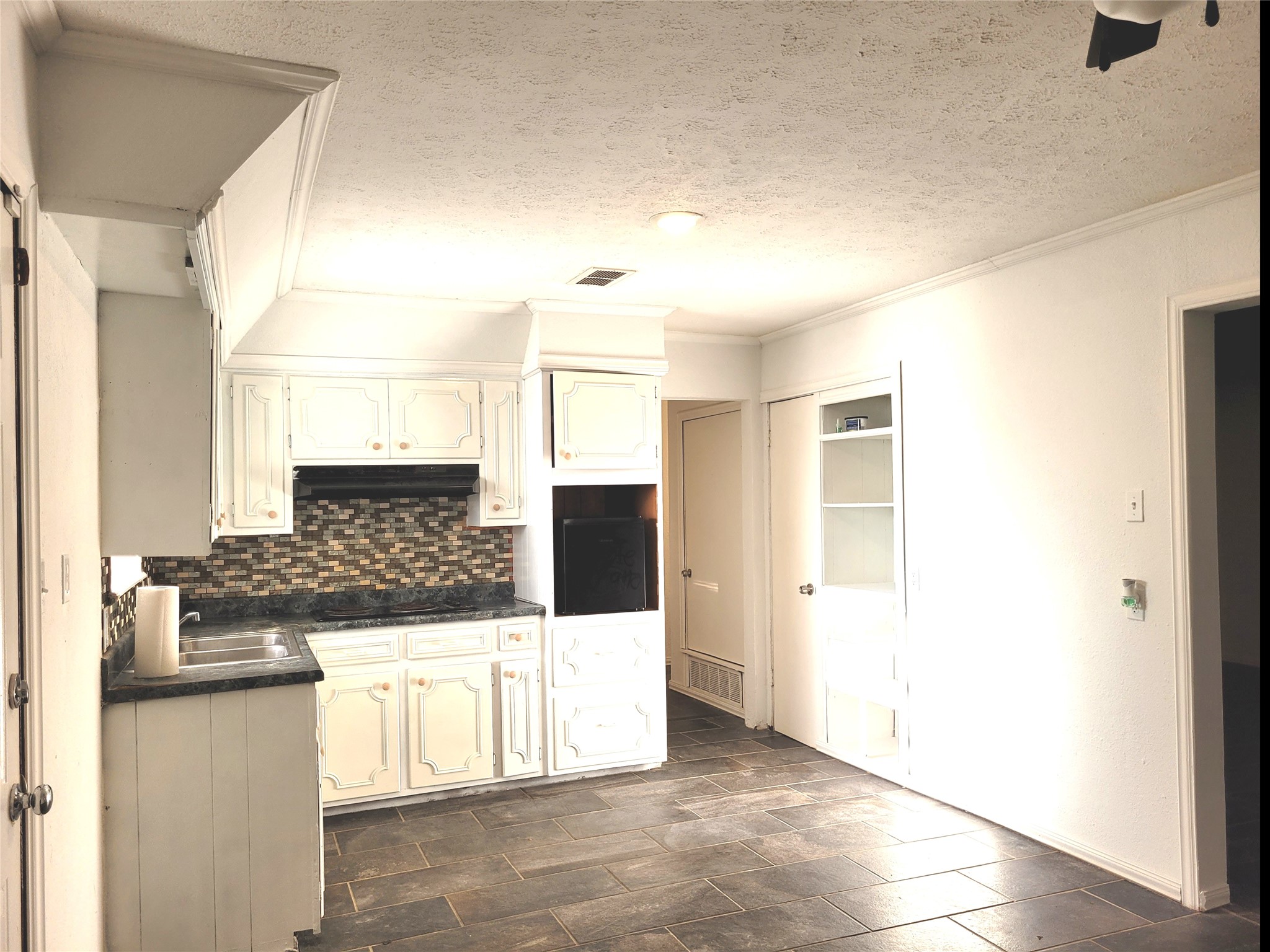 410 SW 22nd Paris TX 75460
