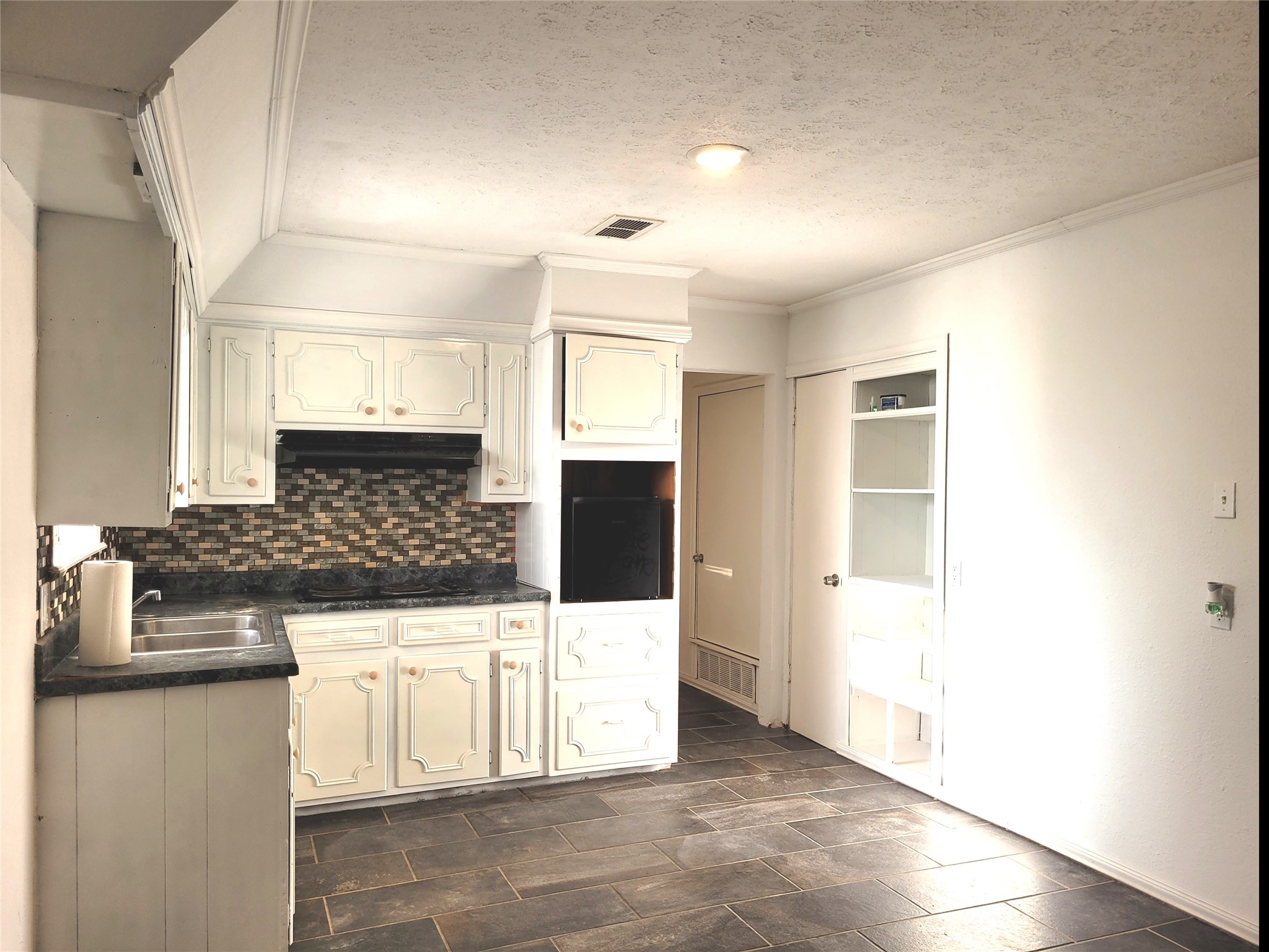 410 SW 22nd Paris TX 75460