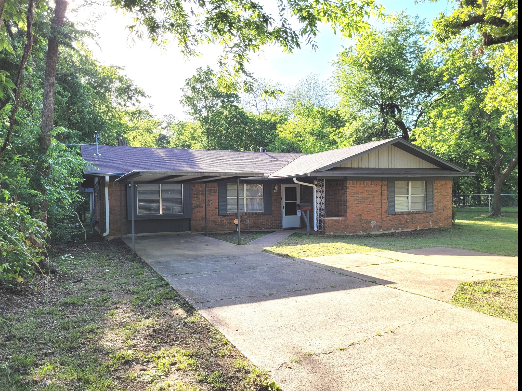 410 SW 22nd Paris TX 75460