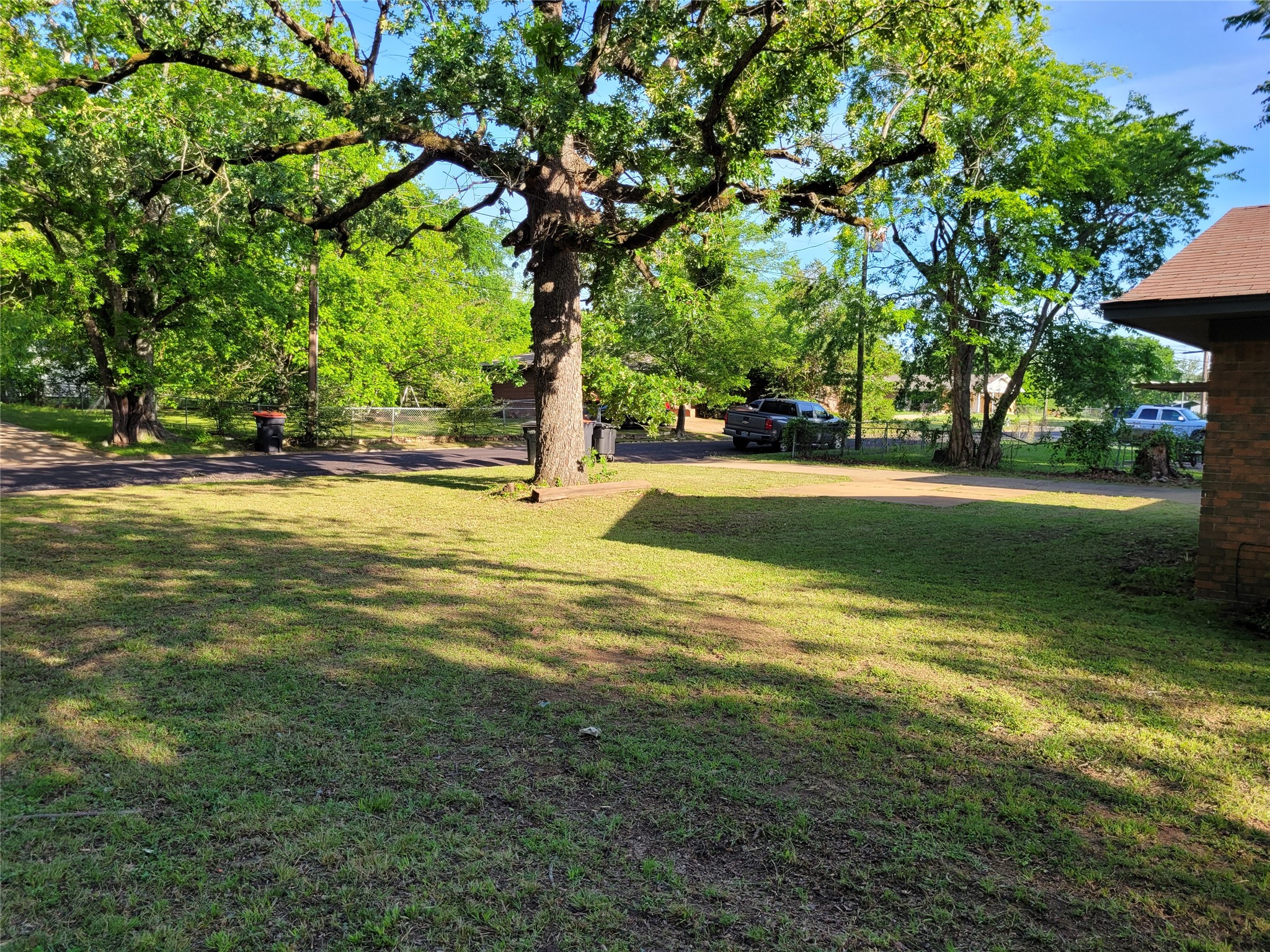 410 SW 22nd Paris TX 75460