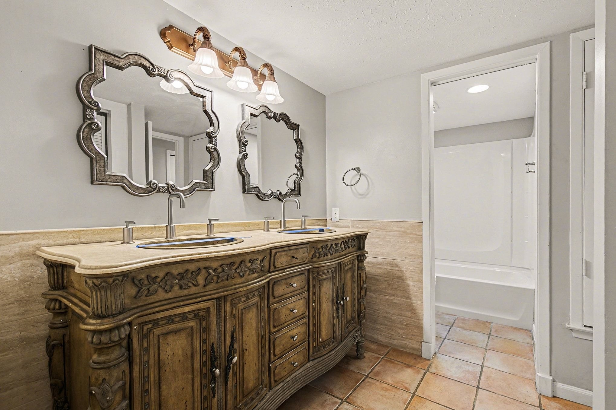 1606 Hawthorne Drive Arlington TX 76012