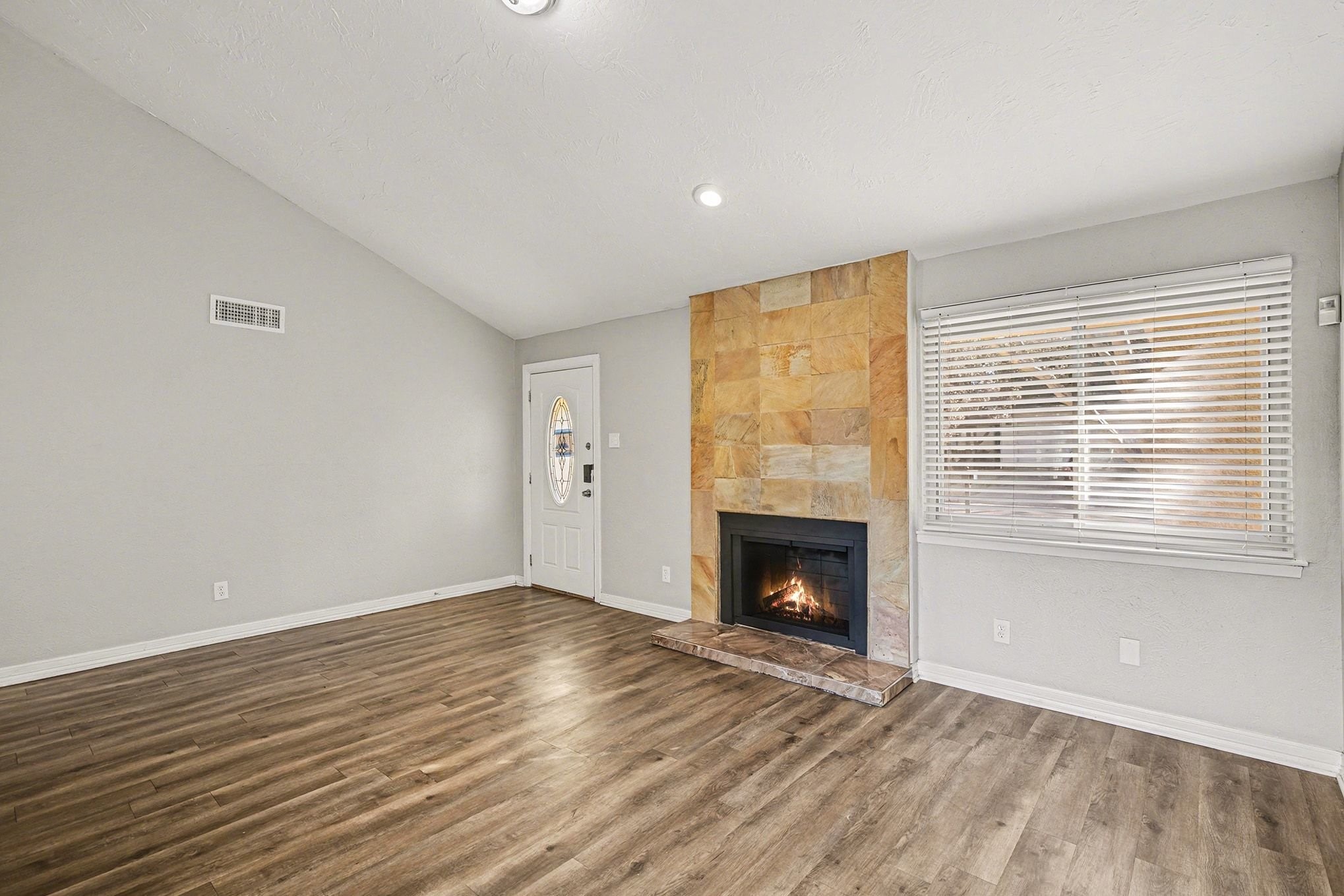 1606 Hawthorne Drive Arlington TX 76012