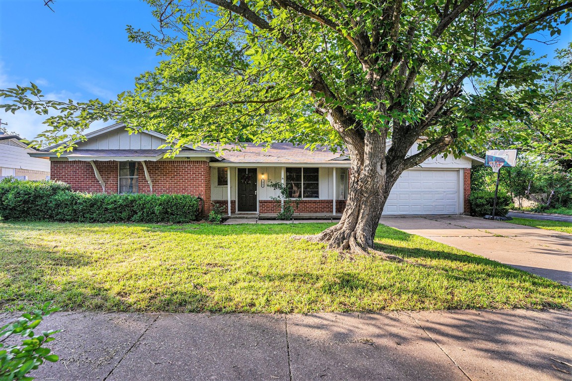 1317 Roberts Avenue Cleburne TX 76033