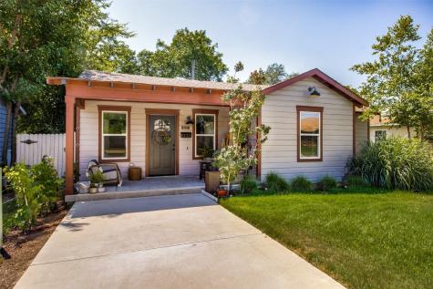 607 W Nash Street Grapevine TX 76051
