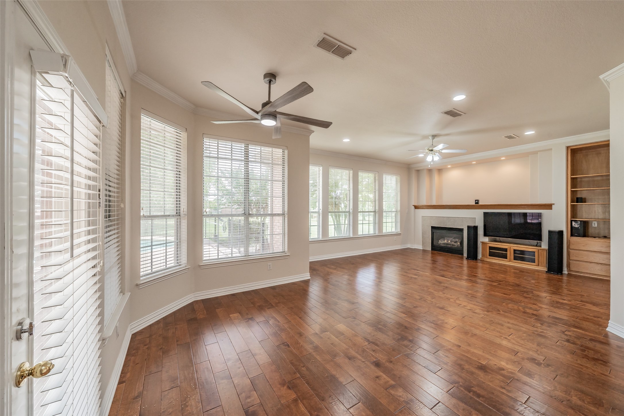 1049 Van Zandt Court Haslet TX 76052