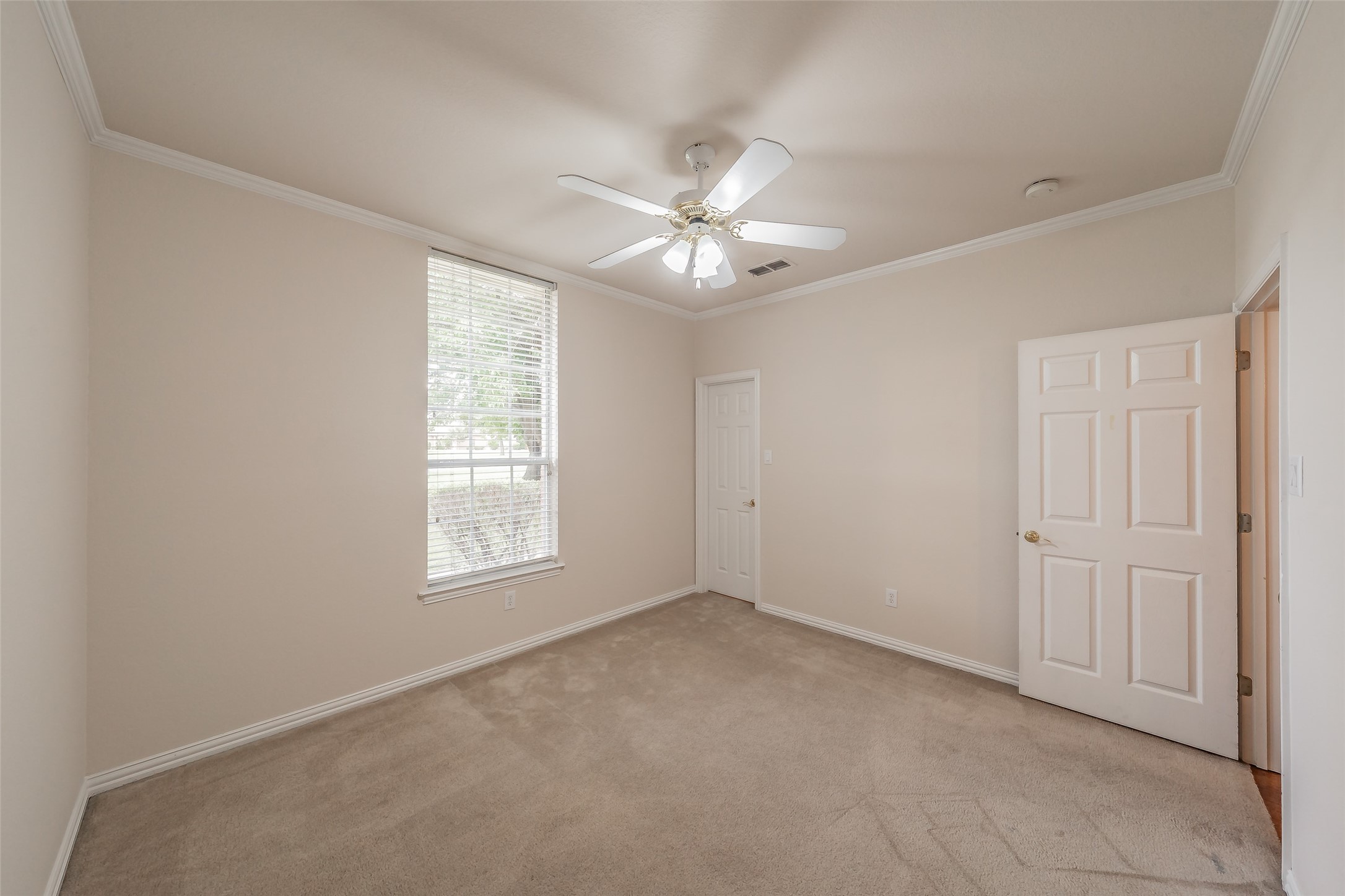 1049 Van Zandt Court Haslet TX 76052