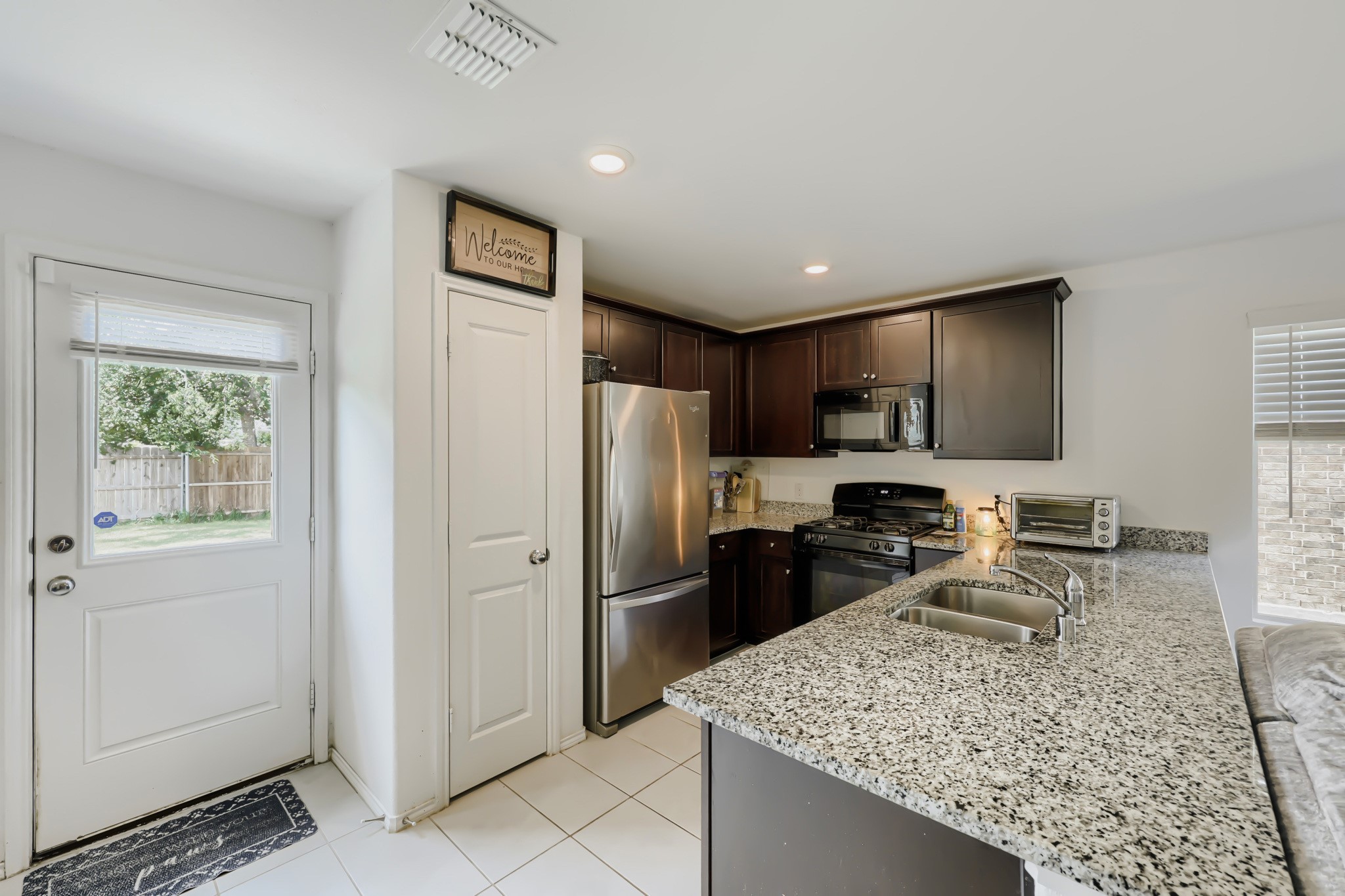 2305 Mobile Drive Ennis TX 75119