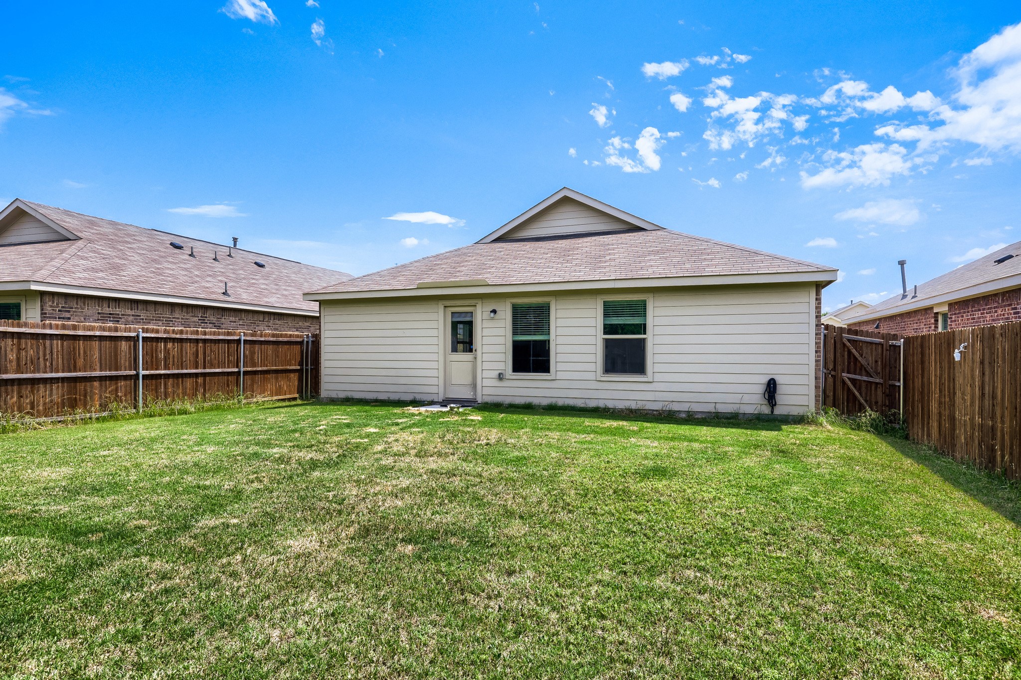 2305 Mobile Drive Ennis TX 75119