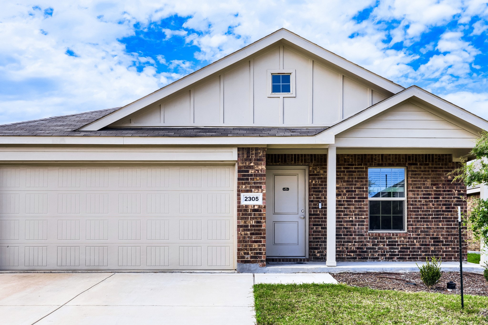 2305 Mobile Drive Ennis TX 75119