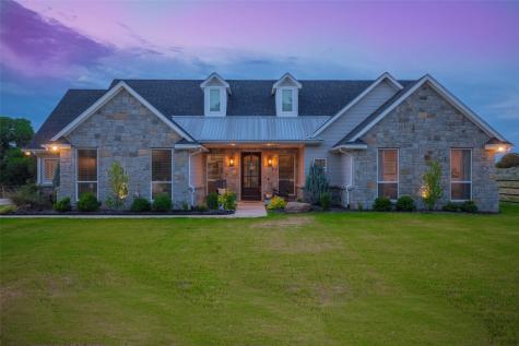 241 County Road 2590 Alvord TX 76225