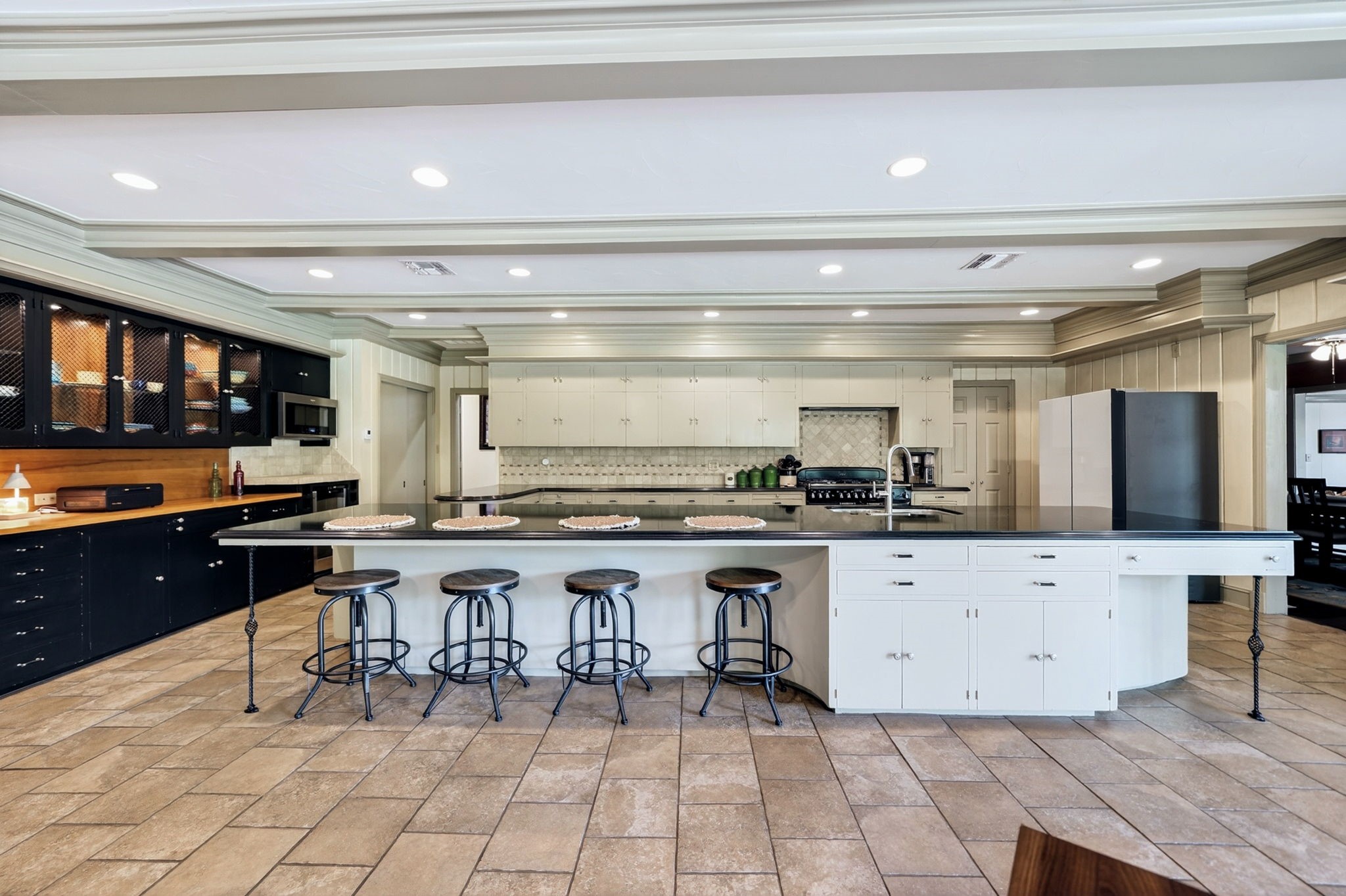 1901 Rose Point Athens TX 75752