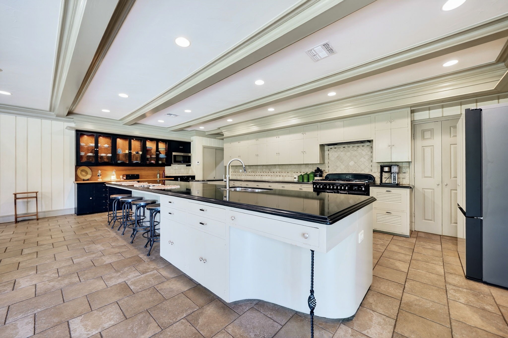 1901 Rose Point Athens TX 75752