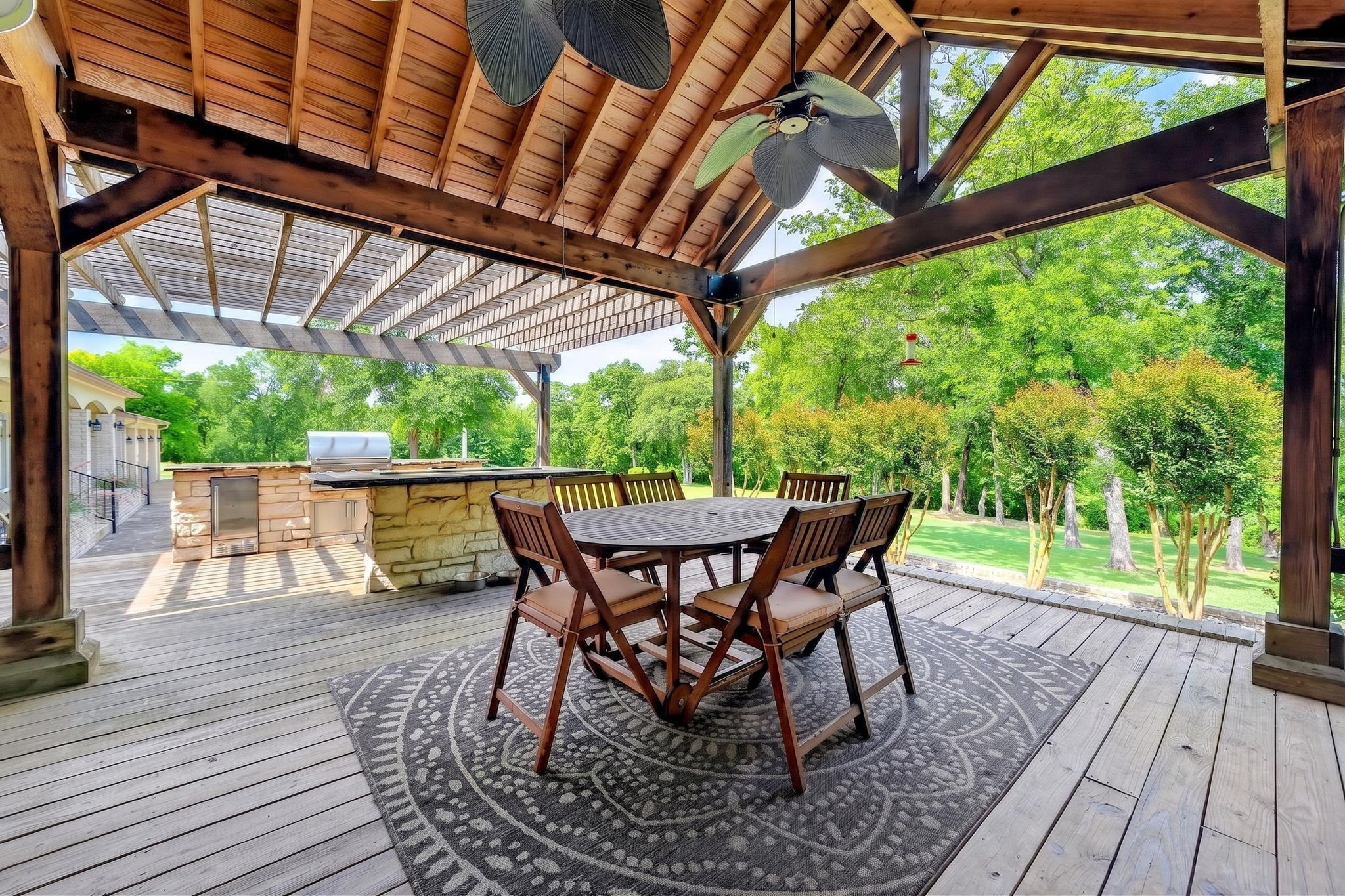 1901 Rose Point Athens TX 75752