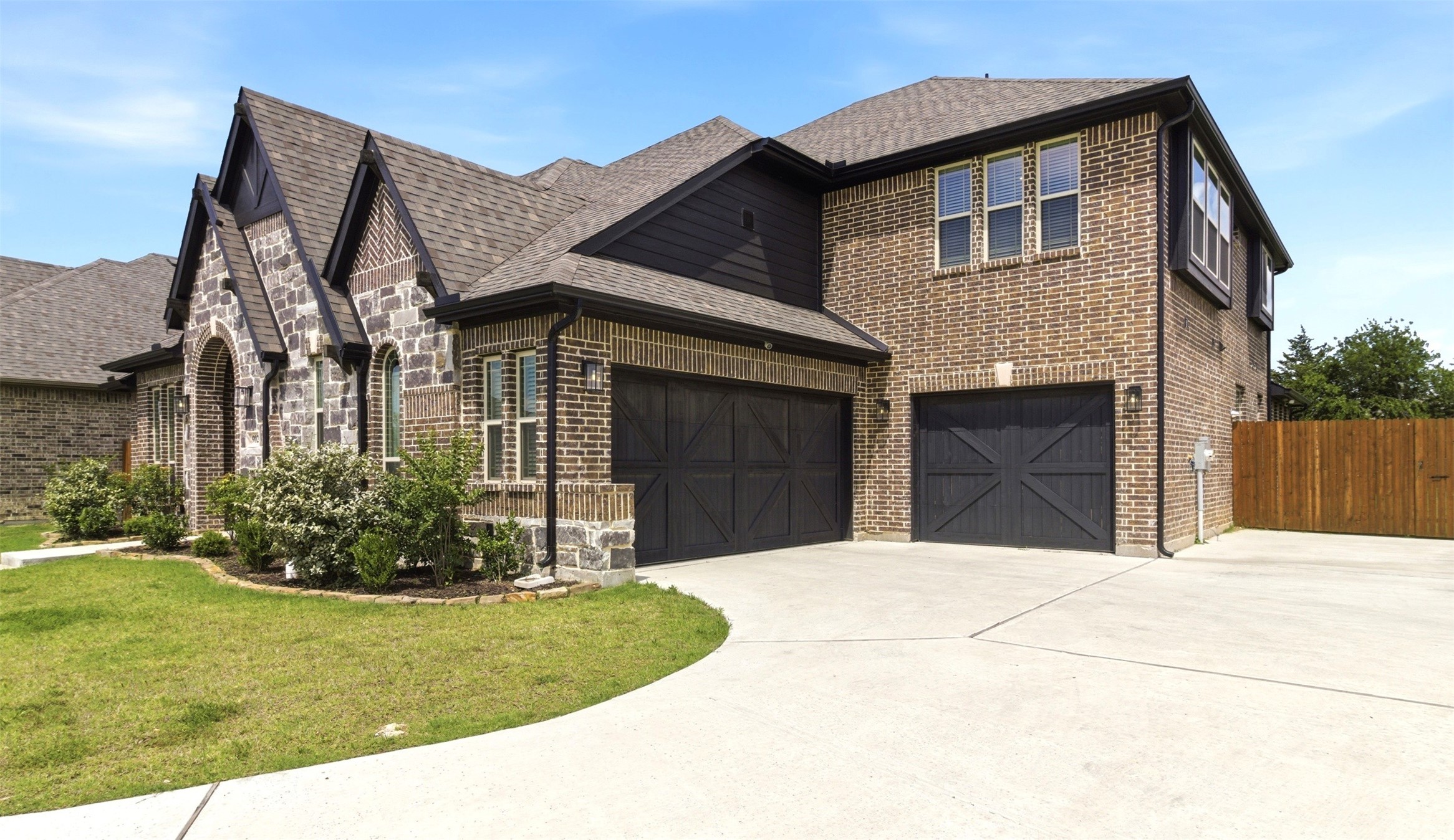 902 S Bluebird Lane Midlothian TX 76065
