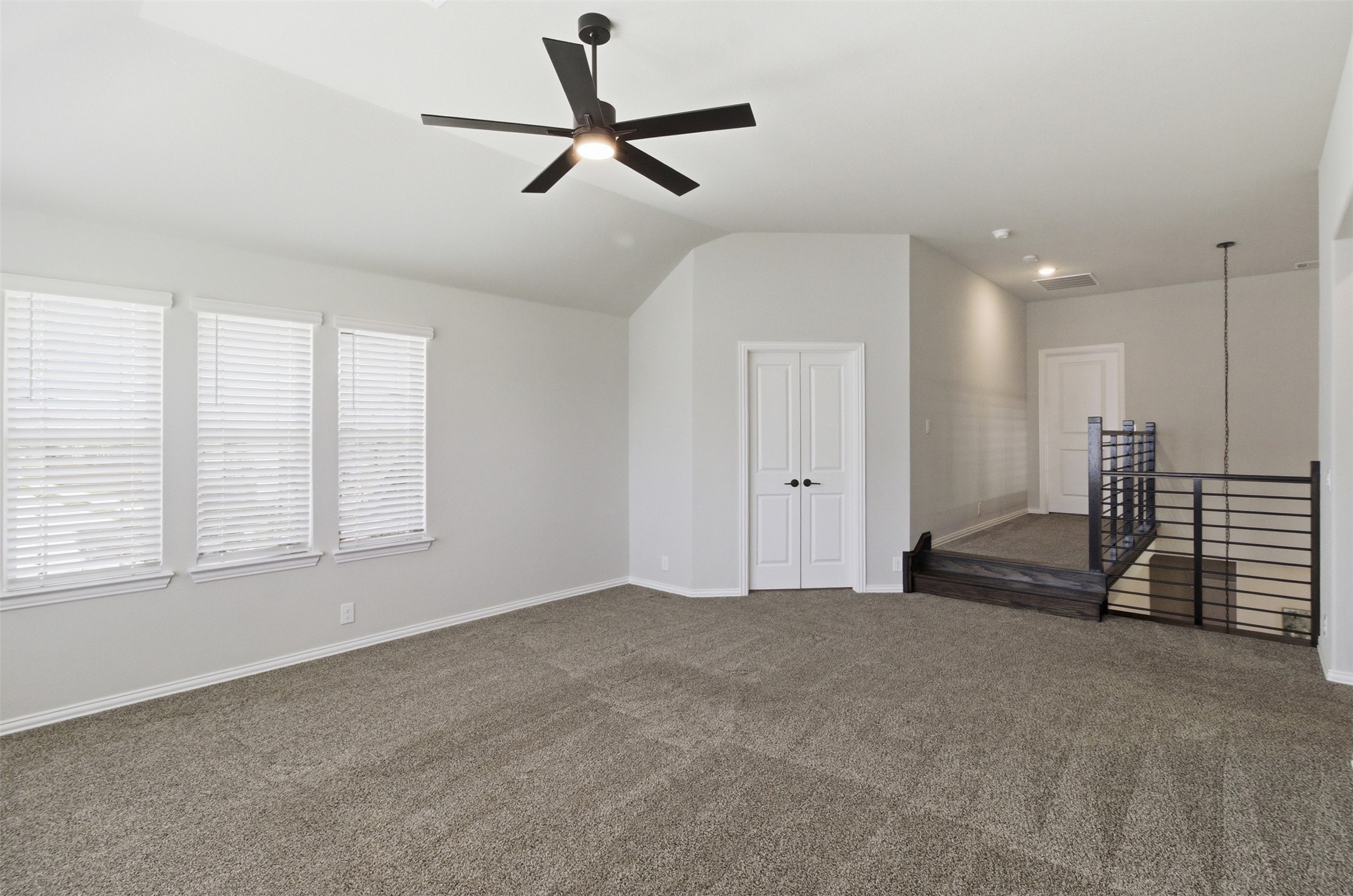 902 S Bluebird Lane Midlothian TX 76065