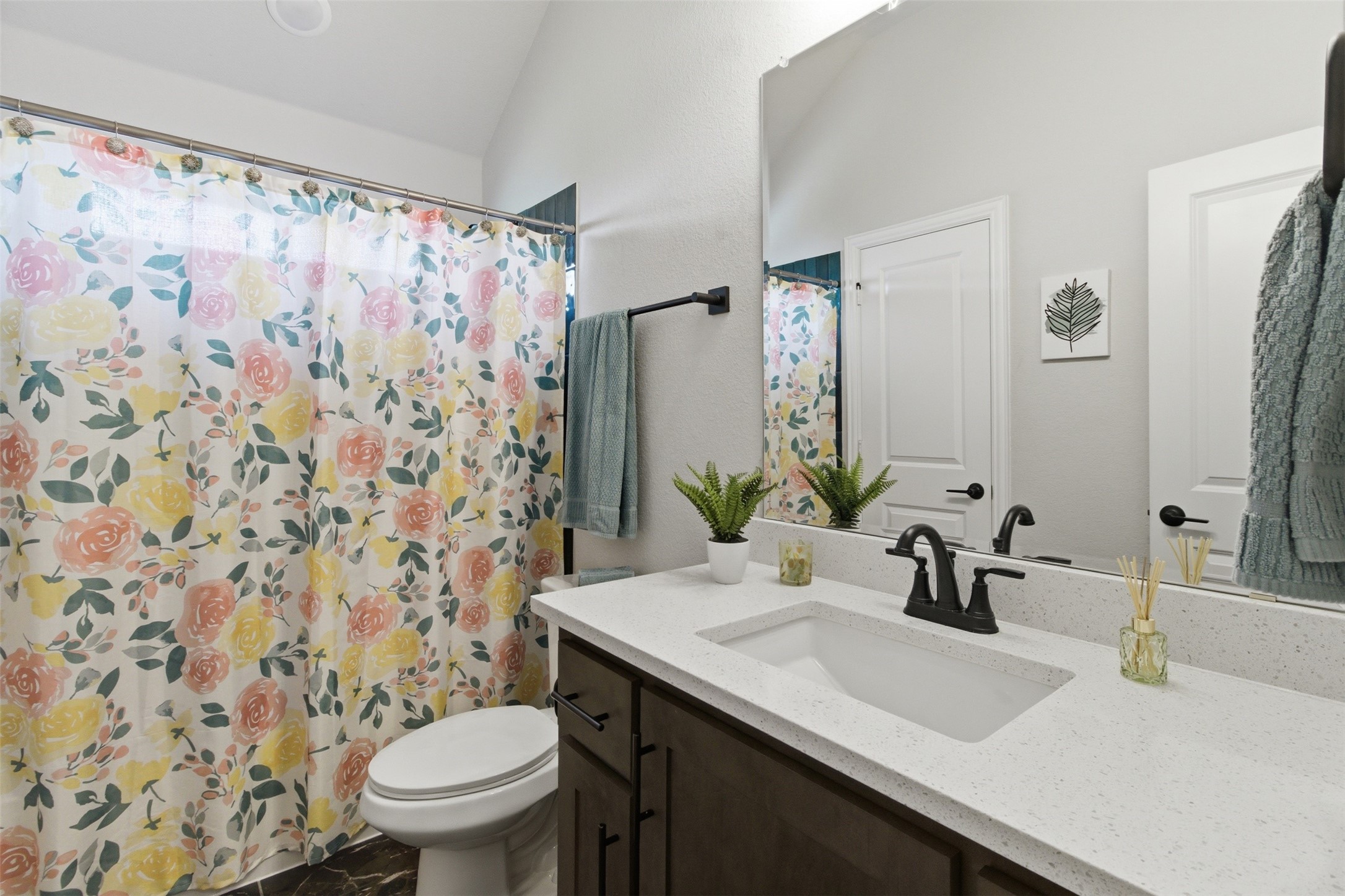 902 S Bluebird Lane Midlothian TX 76065