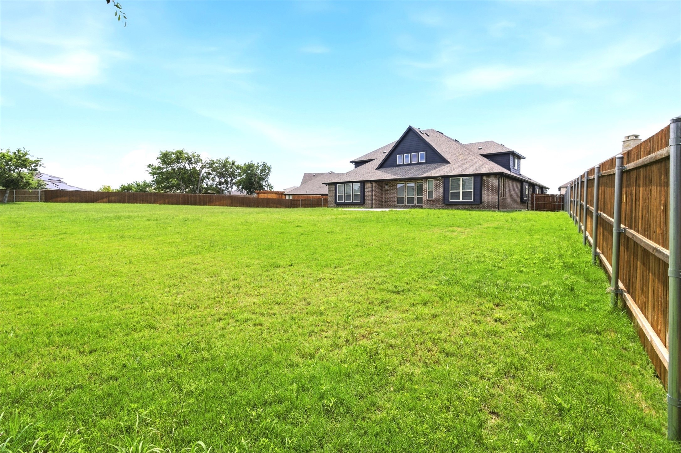 902 S Bluebird Lane Midlothian TX 76065