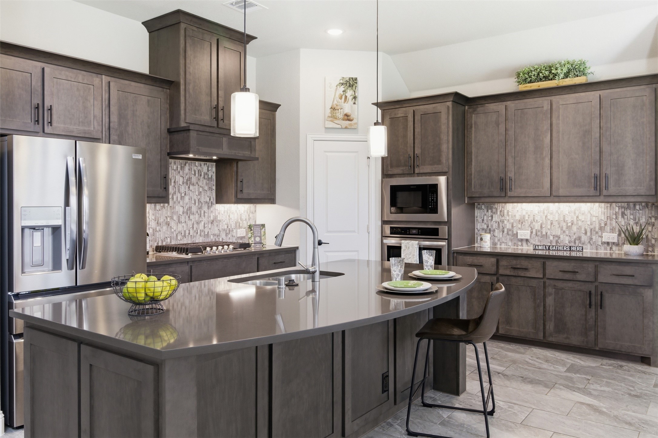 902 S Bluebird Lane Midlothian TX 76065