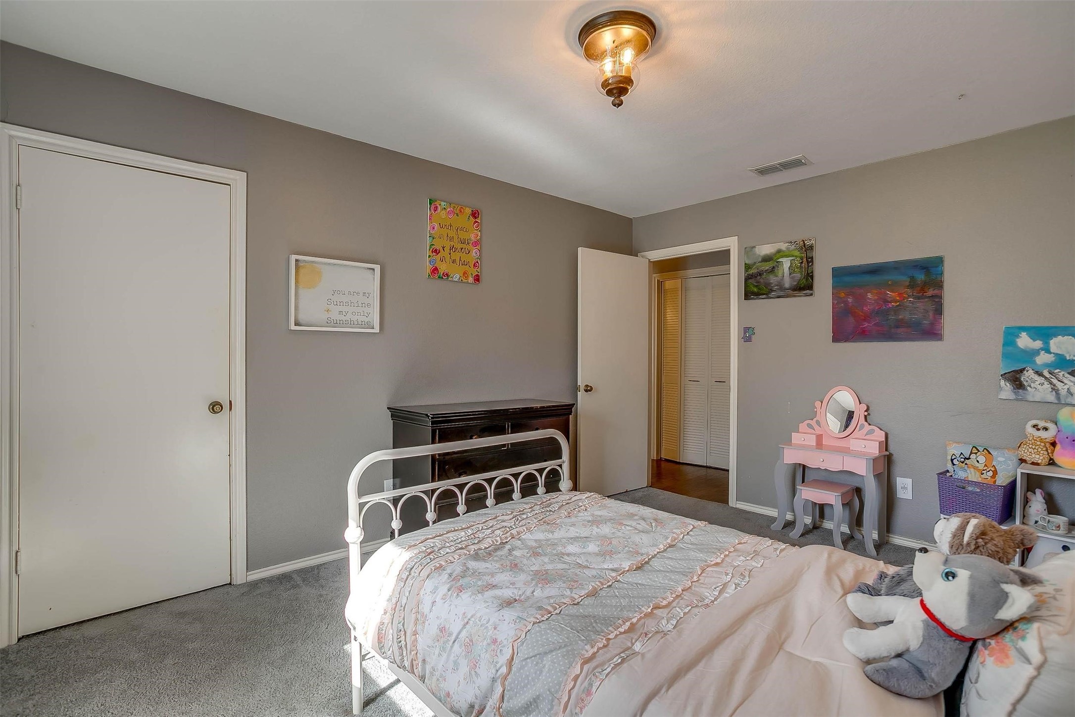 124 Cliffside Drive S Burleson TX 76028