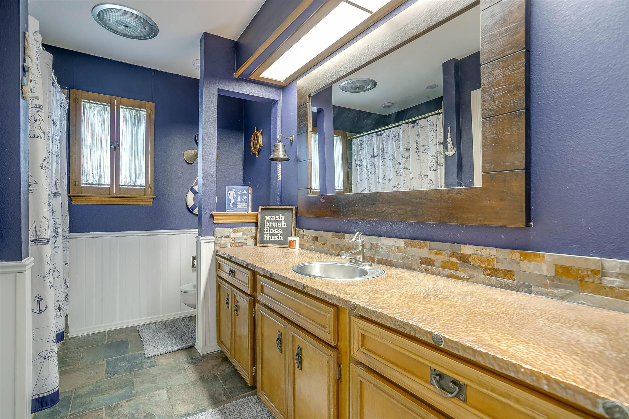 124 Cliffside Drive S Burleson TX 76028