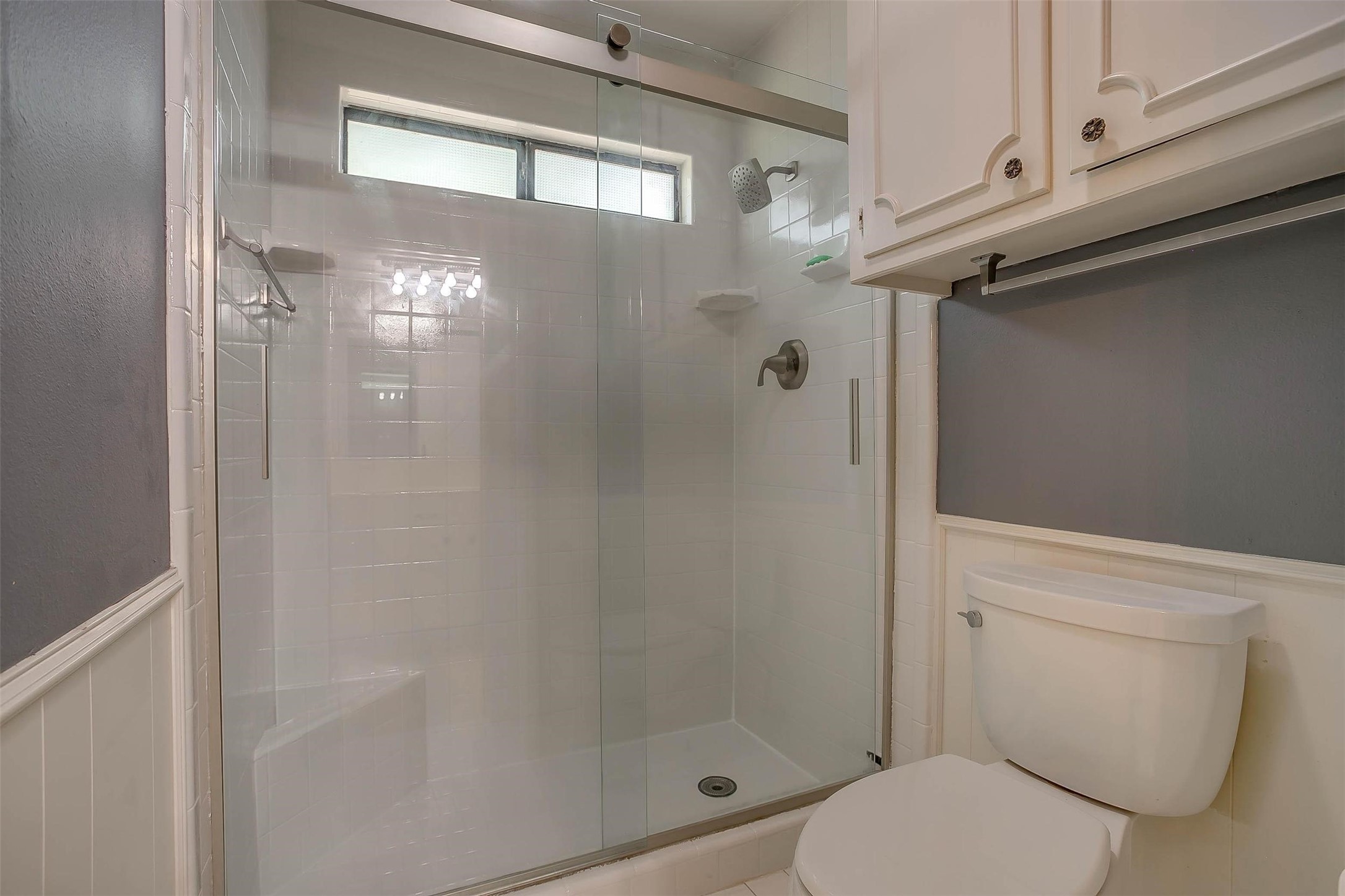 124 Cliffside Drive S Burleson TX 76028
