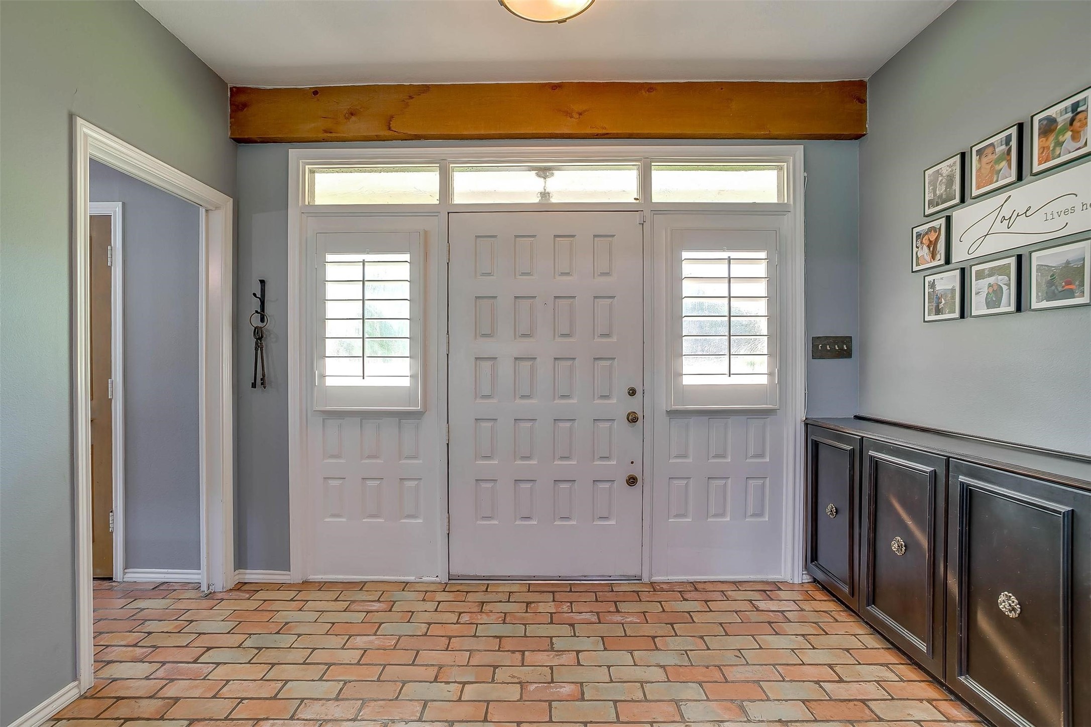 124 Cliffside Drive S Burleson TX 76028