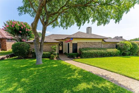 2818 Harpers Ferry Lane Garland TX 75043