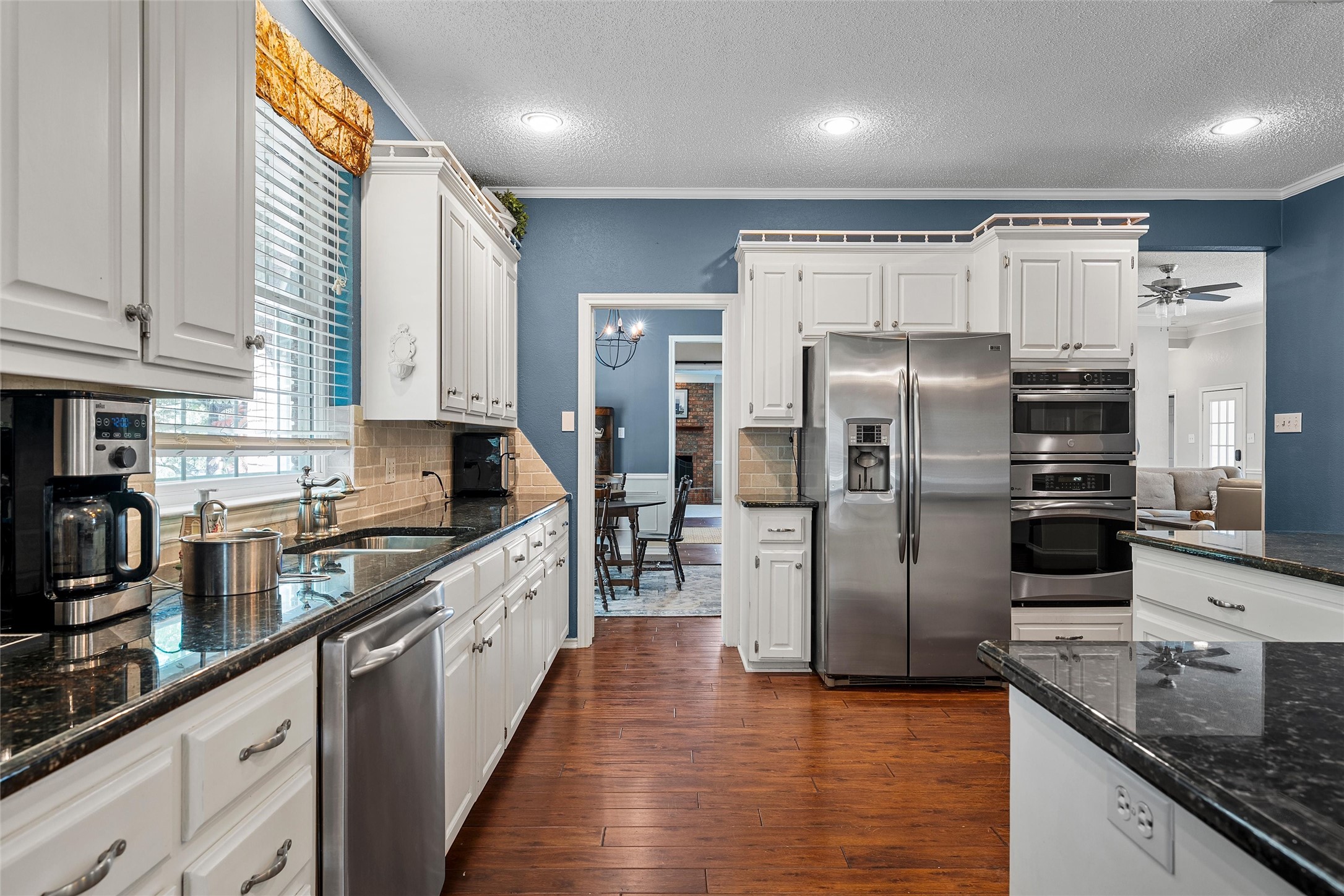 418 Riverview Drive Woodway TX 76712