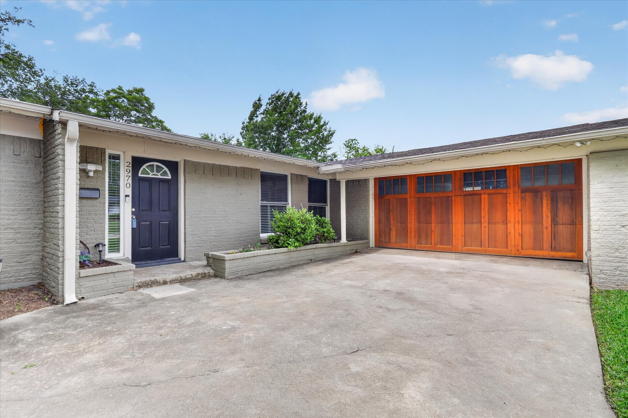 2970 Sundial Drive Dallas TX 75229