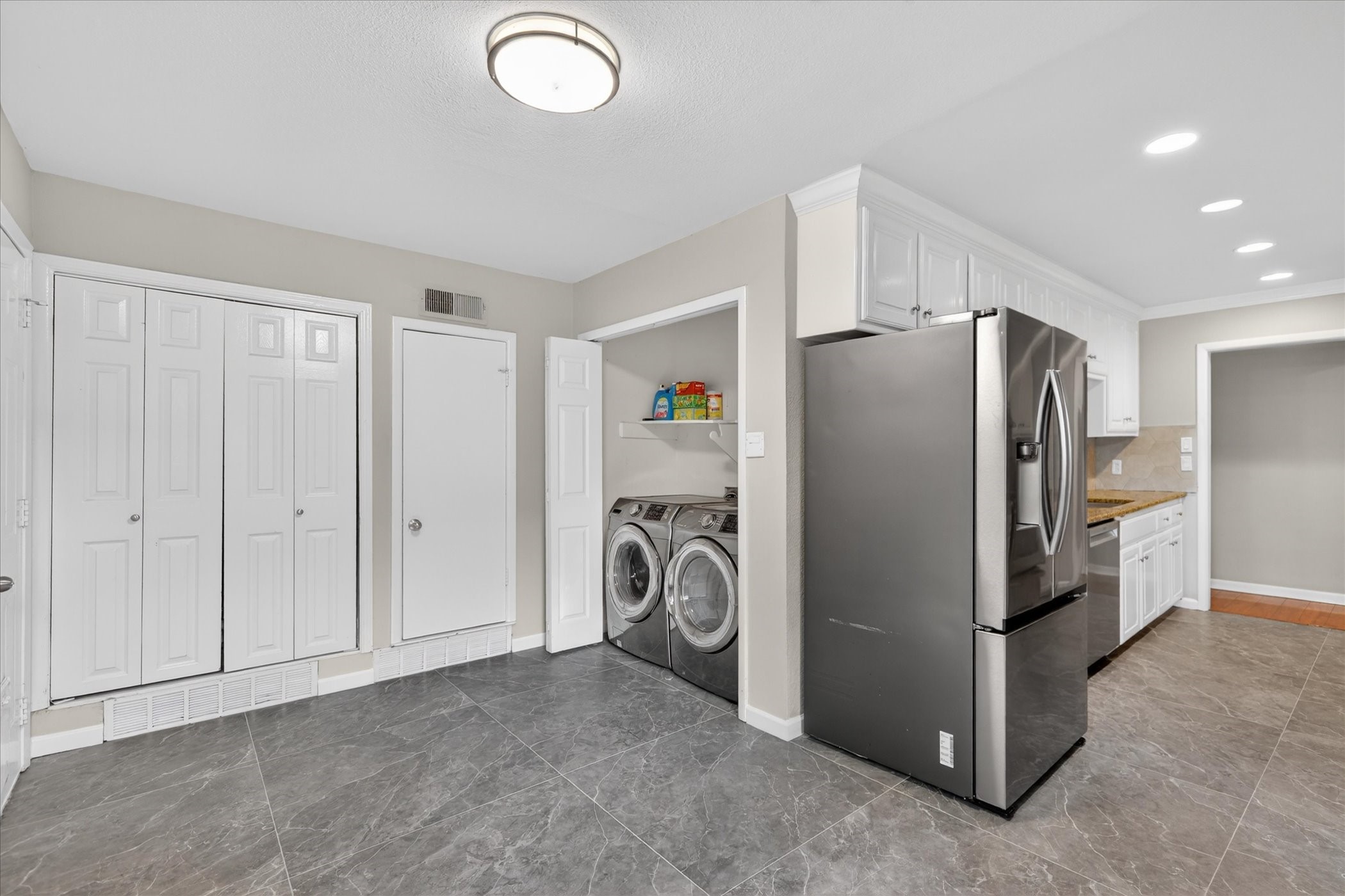 2970 Sundial Drive Dallas TX 75229
