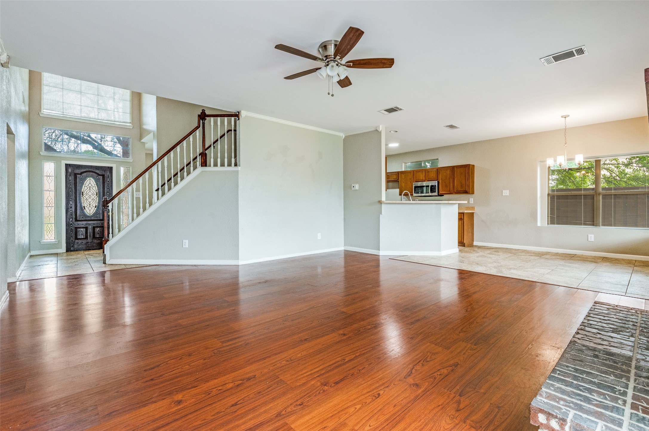 870 Raintree Lane Desoto TX 75115