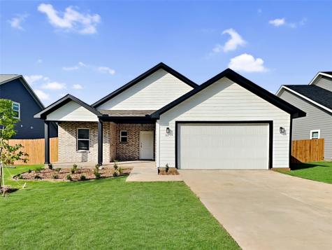 817 Feather Edge Drive Springtown TX 76082
