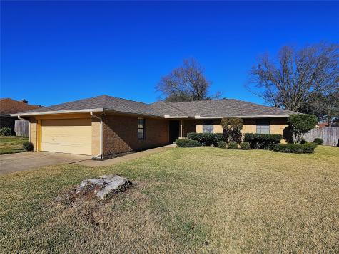 1103 La Villeta Street Mexia TX 76667