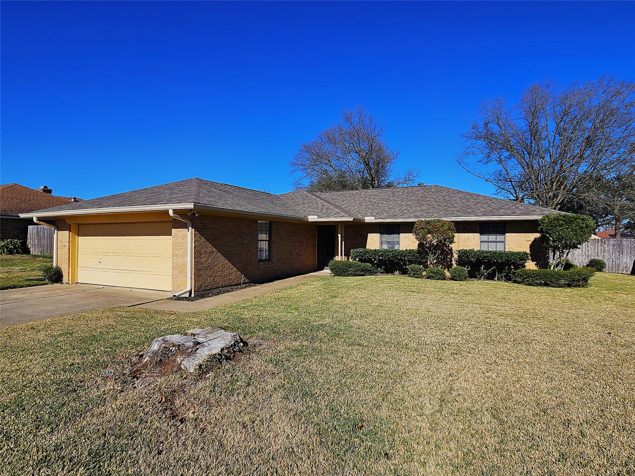 1103 La Villeta Street Mexia TX 76667
