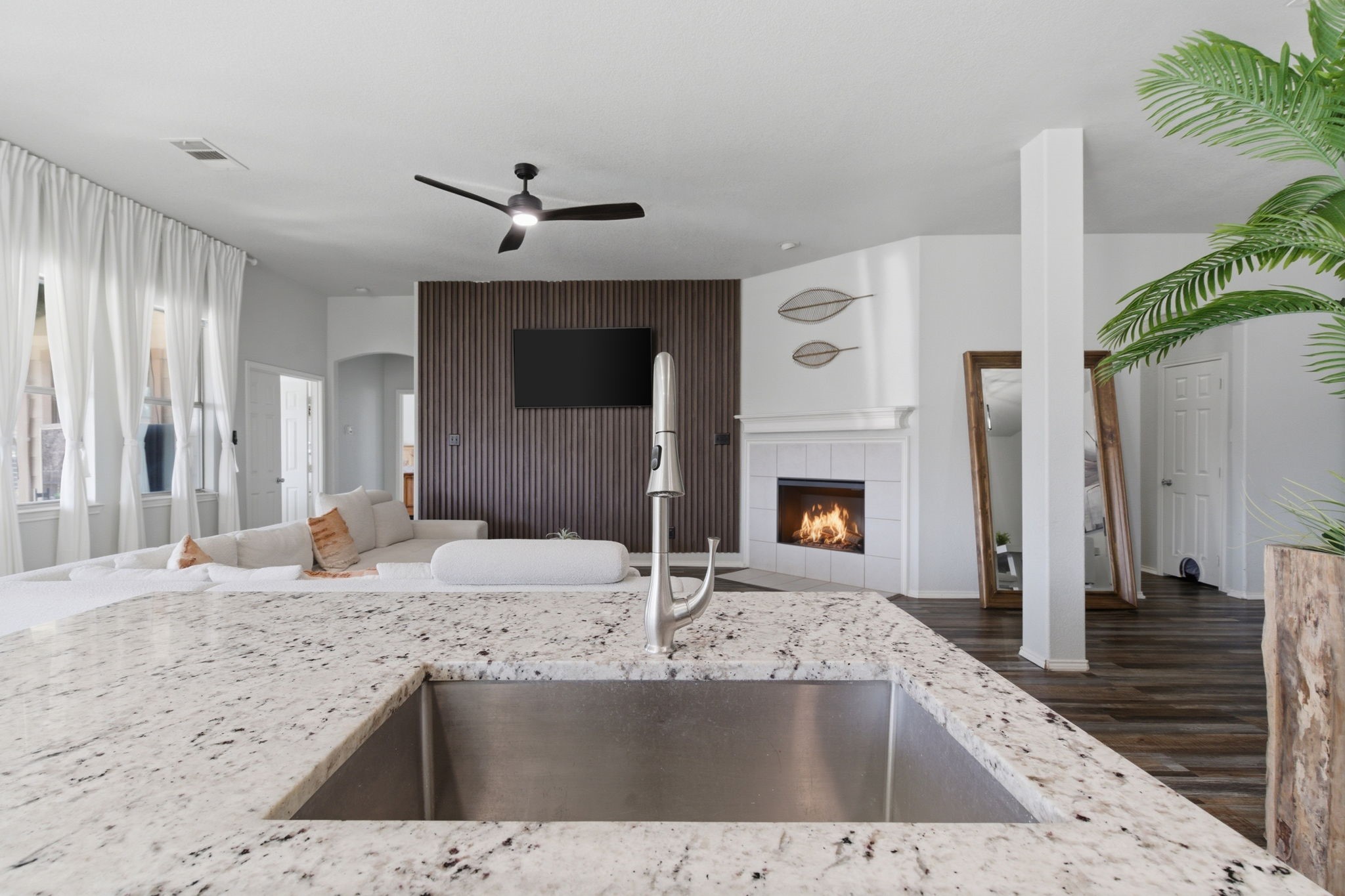 9469 Fox Hill Fort Worth TX 76131