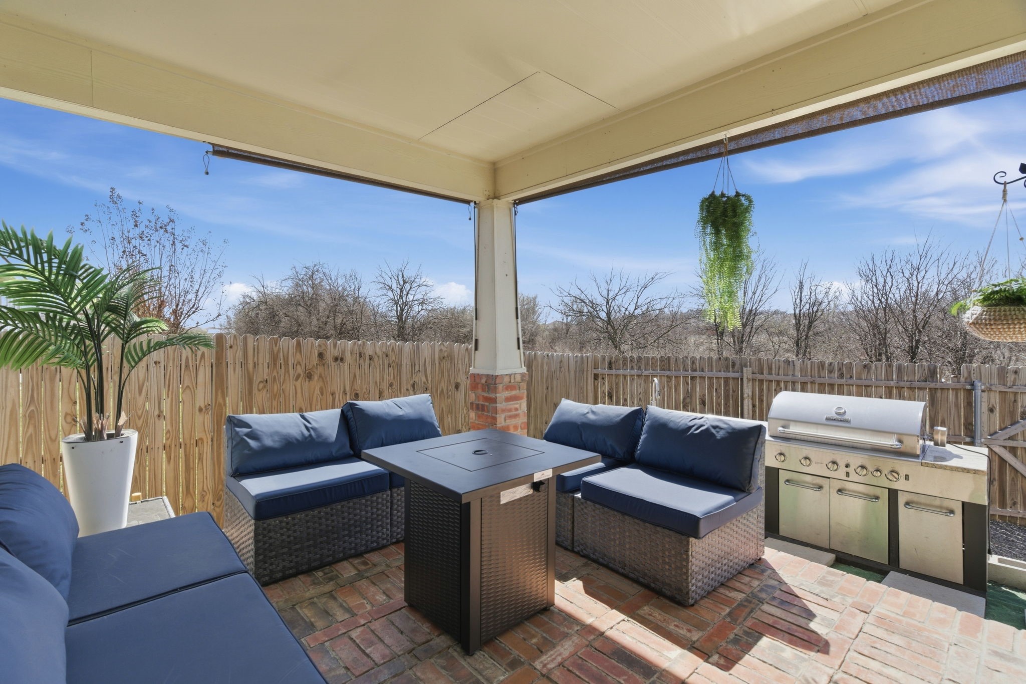 9469 Fox Hill Fort Worth TX 76131