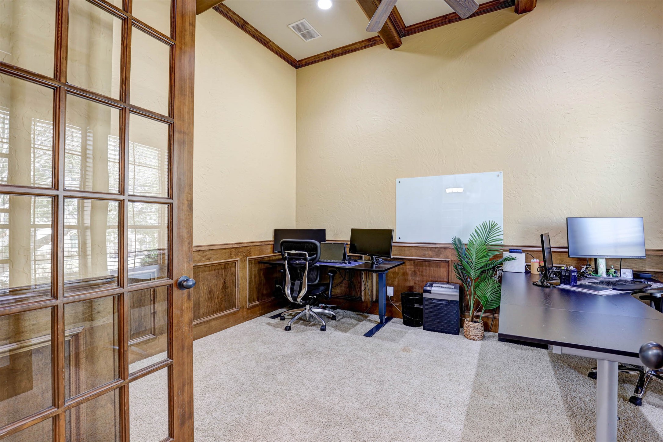 617 Indian Trail Hurst TX 76054