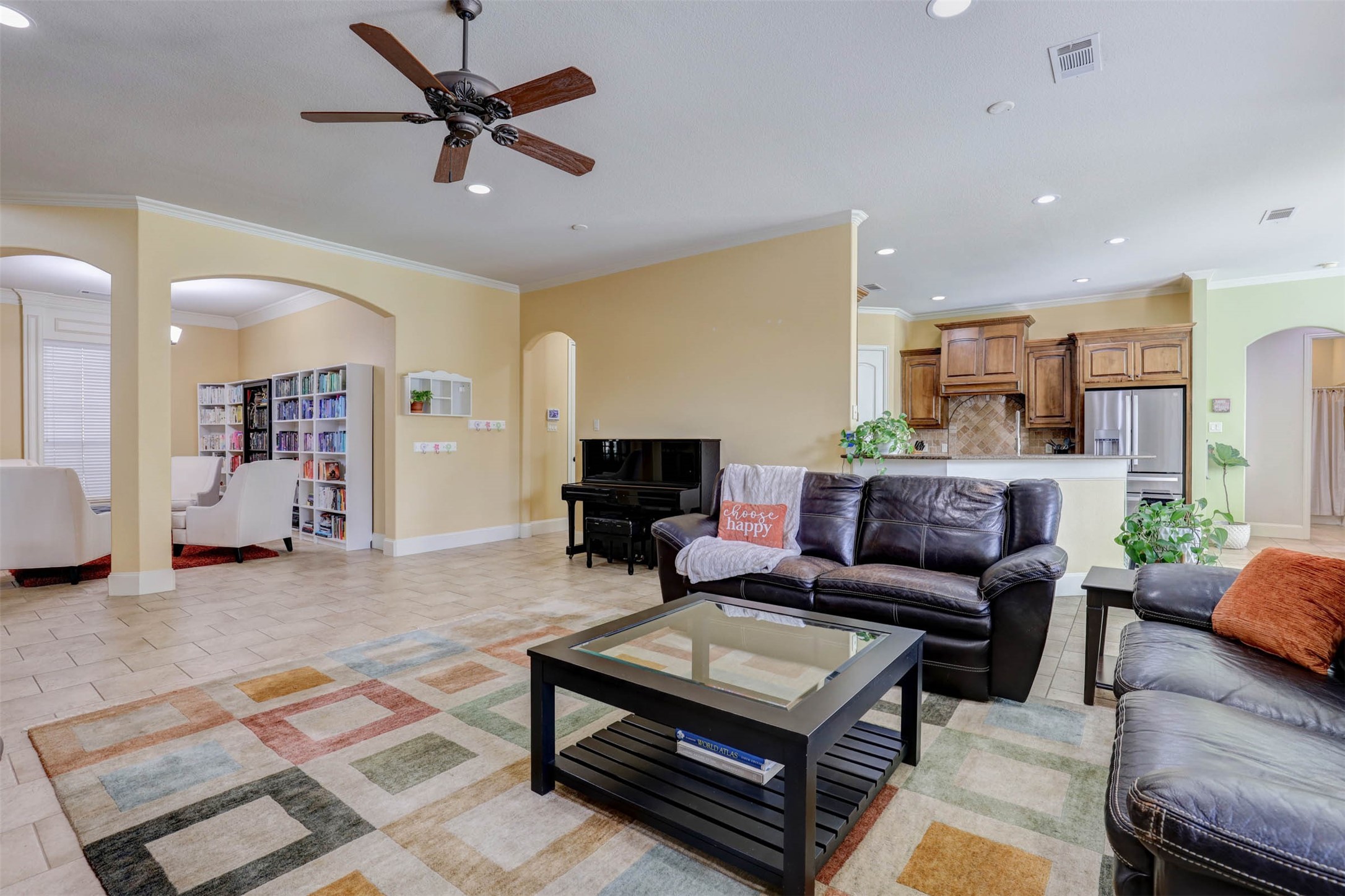 617 Indian Trail Hurst TX 76054