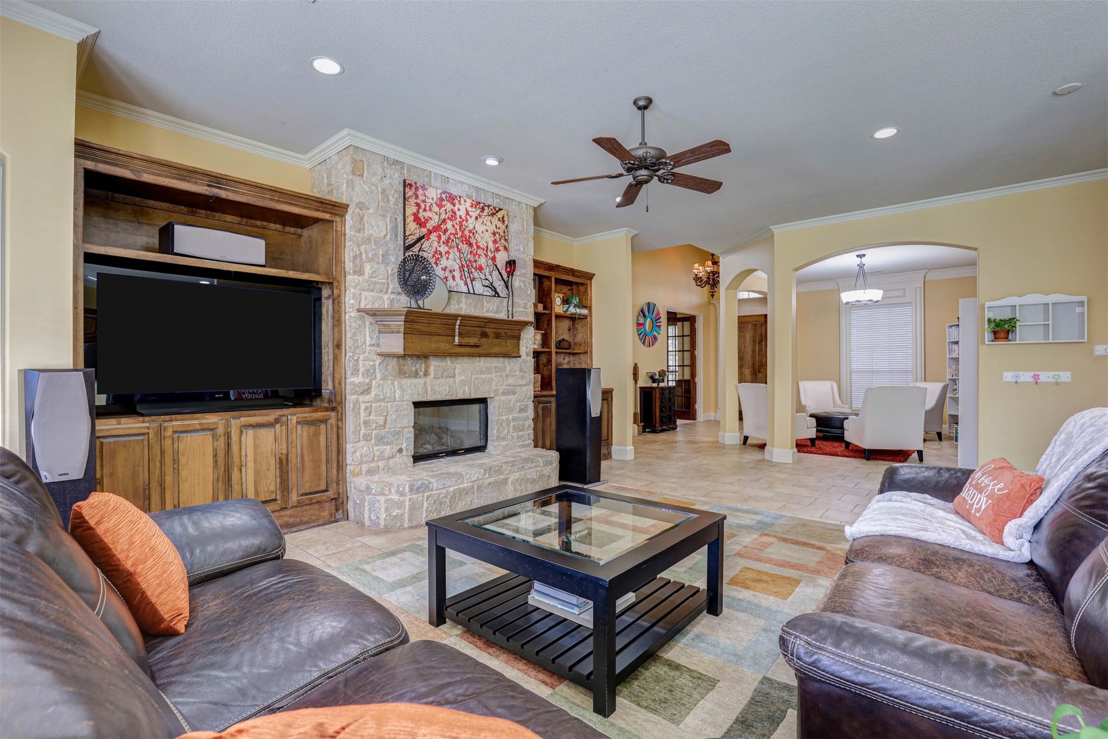 617 Indian Trail Hurst TX 76054