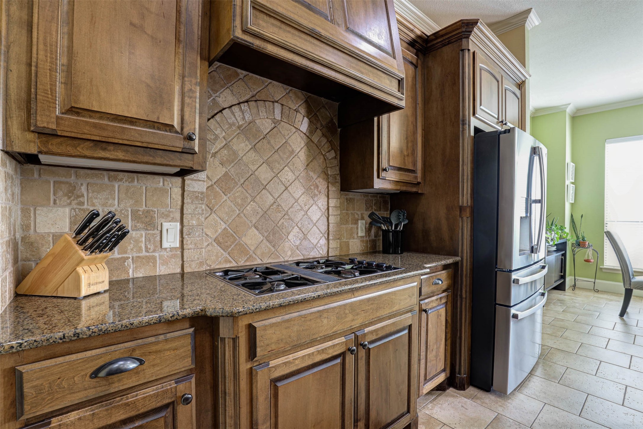 617 Indian Trail Hurst TX 76054