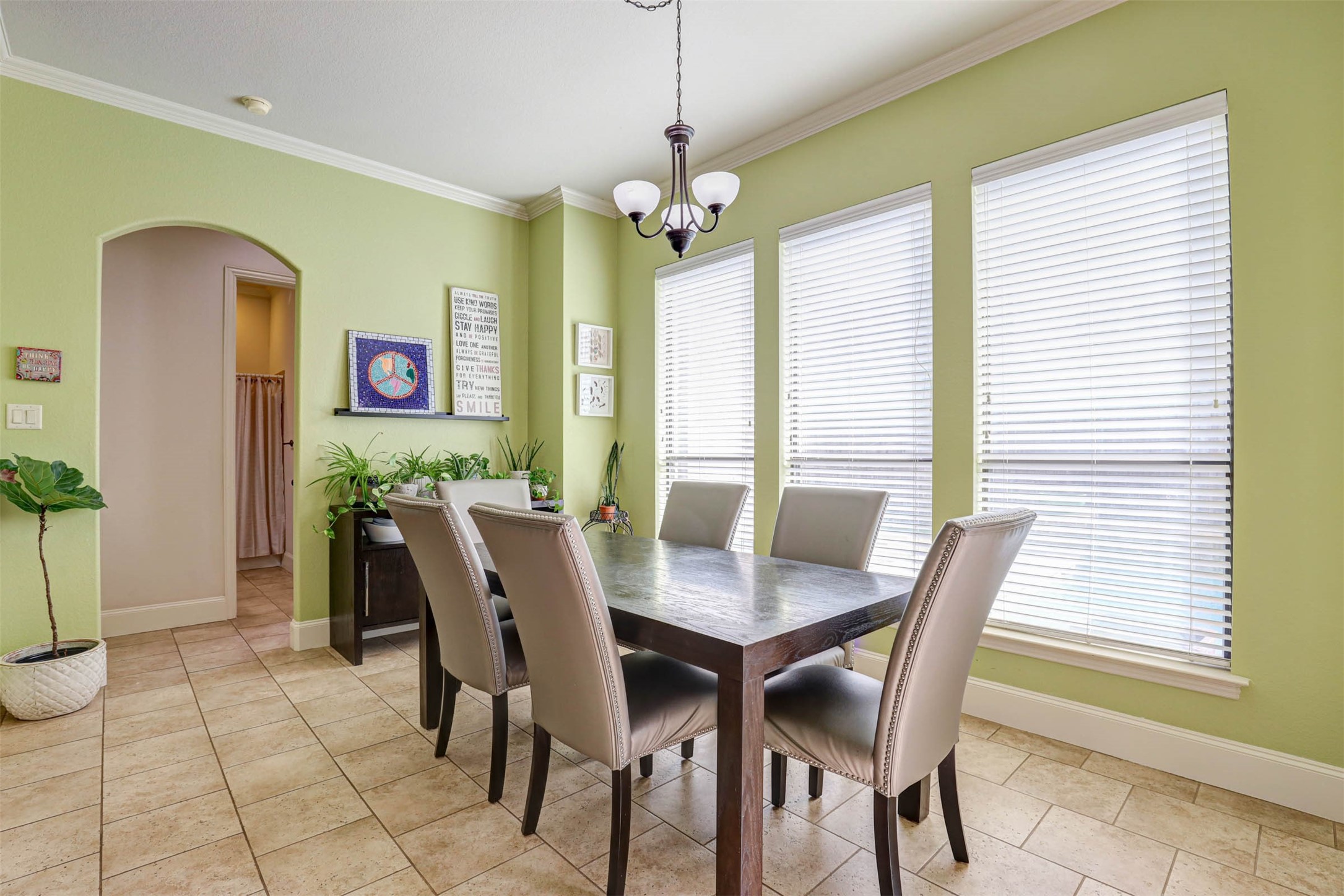 617 Indian Trail Hurst TX 76054
