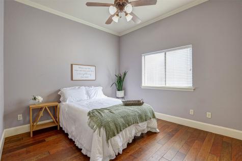 617 Indian Trail Hurst TX 76054