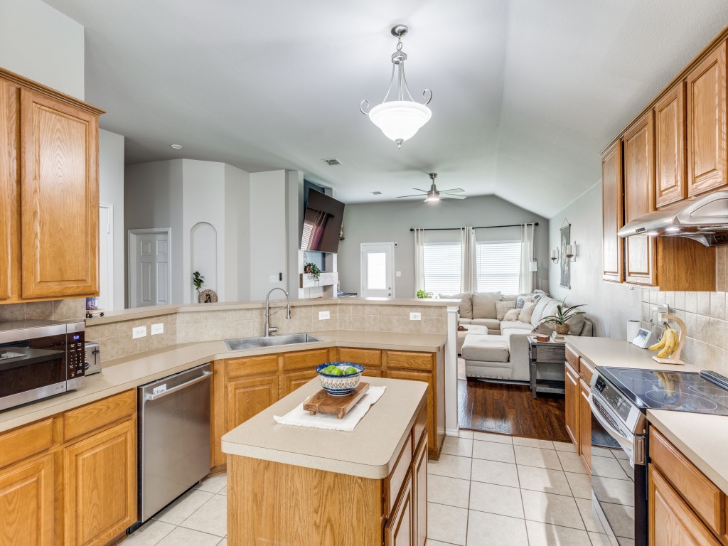 1402 Bankston Drive Wylie TX 75098