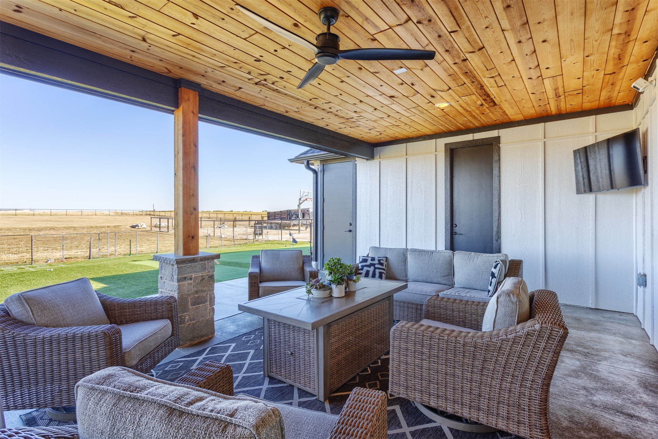 1810 Jc Maples Road Gunter TX 75058