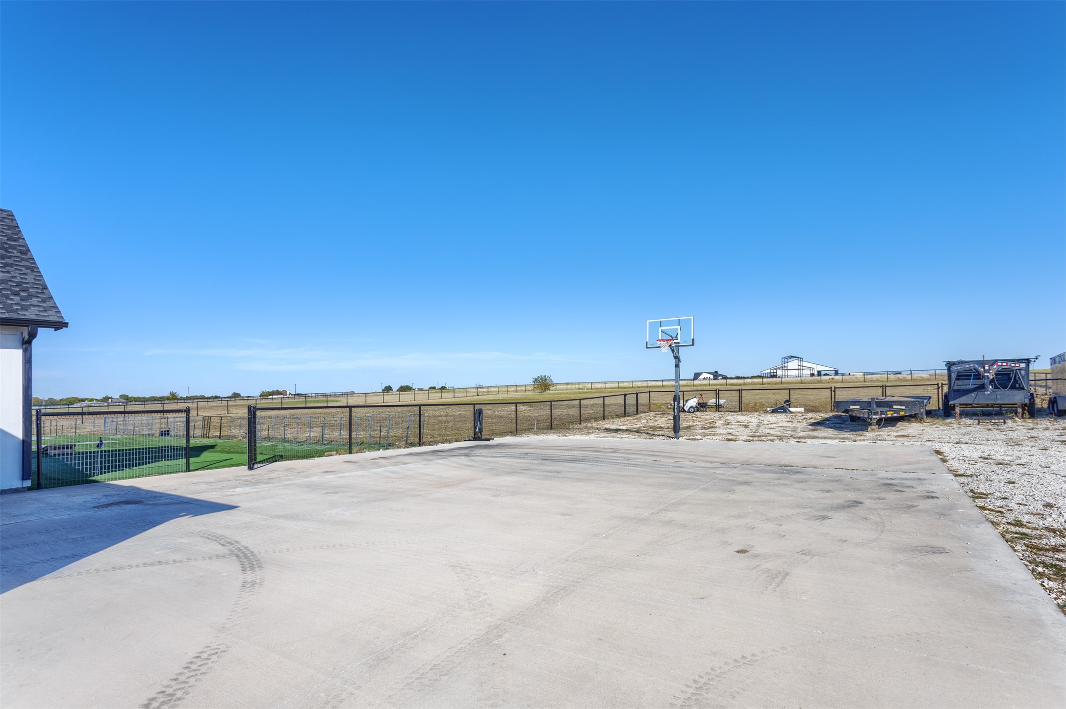1810 Jc Maples Road Gunter TX 75058