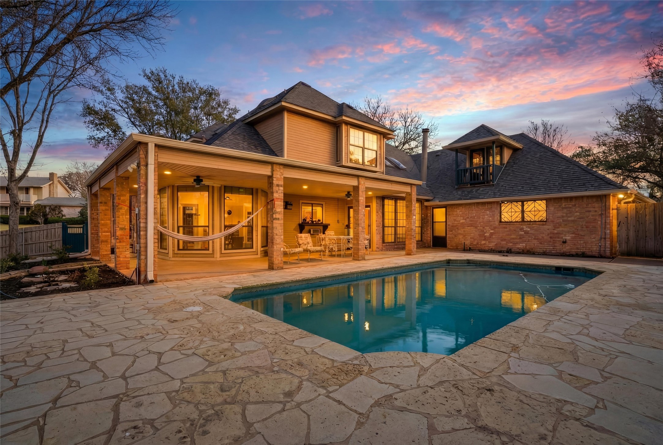 804 Wooded Crest Drive Woodway TX 76712