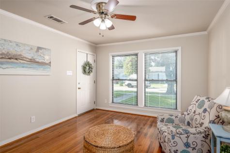 853 Holly Drive Garland TX 75040