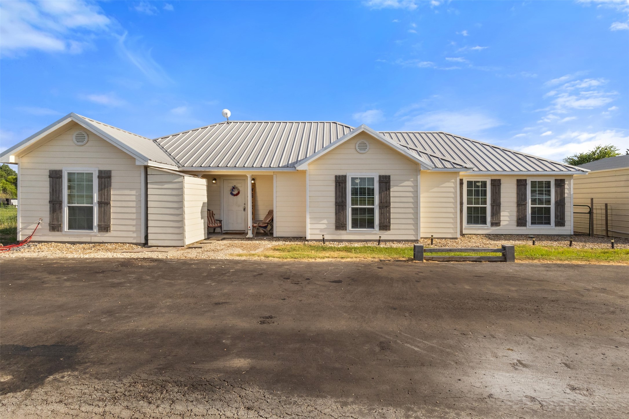 5661 Hillcrest Drive Farmersville TX 75442